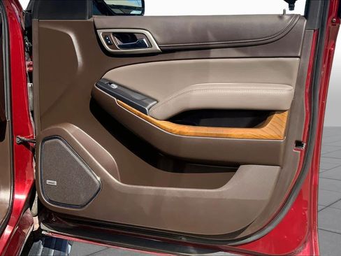 Used 2020 GMC Yukon Denali w/ Denali Premium Package AWD/4WD image 21