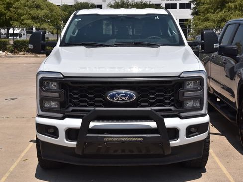 Used 2023 Ford F250 XL w/ STX Appearance Package AWD/4WD image 3