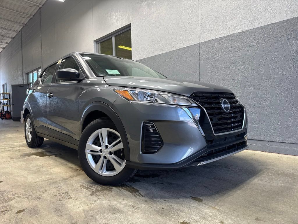 Used 2025 Nissan Kicks Play S FWD image 26