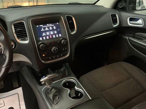 Used 2019 Dodge Durango SXT w/ 3rd Row Seating Group image 24