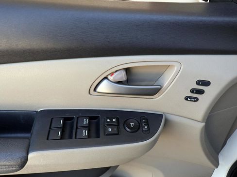 Used 2011 Honda Odyssey Touring image 37