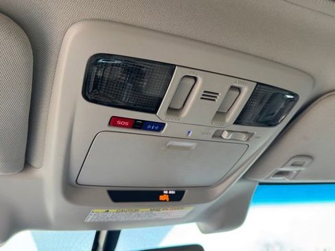 Used 2017 Subaru Legacy 3.6R Limited image 27