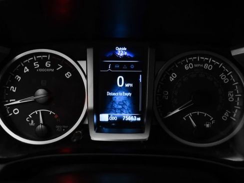 Used 2020 Toyota Tacoma SR5 RWD image 20