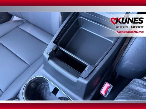 New 2026 GMC Canyon Elevation w/ Convenience Package image 19