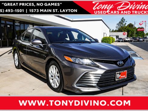 Used 2021 Toyota Camry LE FWD image 1