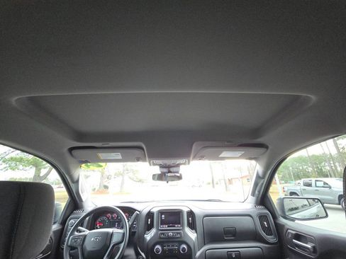 Used 2024 Chevrolet Silverado 1500 Custom Trail Boss w/ LPO, Dark Essentials Package image 21