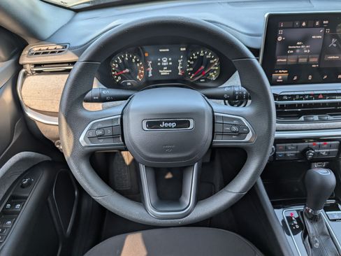 Used 2024 Jeep Compass Sport AWD/4WD image 23