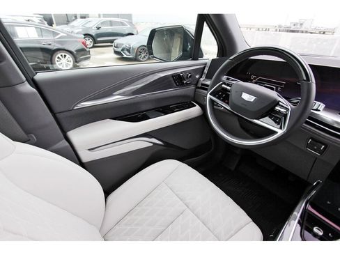 New 2026 Cadillac Escalade IQ Luxury 1 image 8