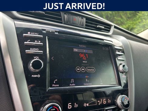 Used 2022 Nissan Murano SV w/ SV Midnight Edition Package FWD image 21