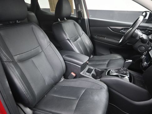 Used 2018 Nissan Rogue Sport SL FWD image 14