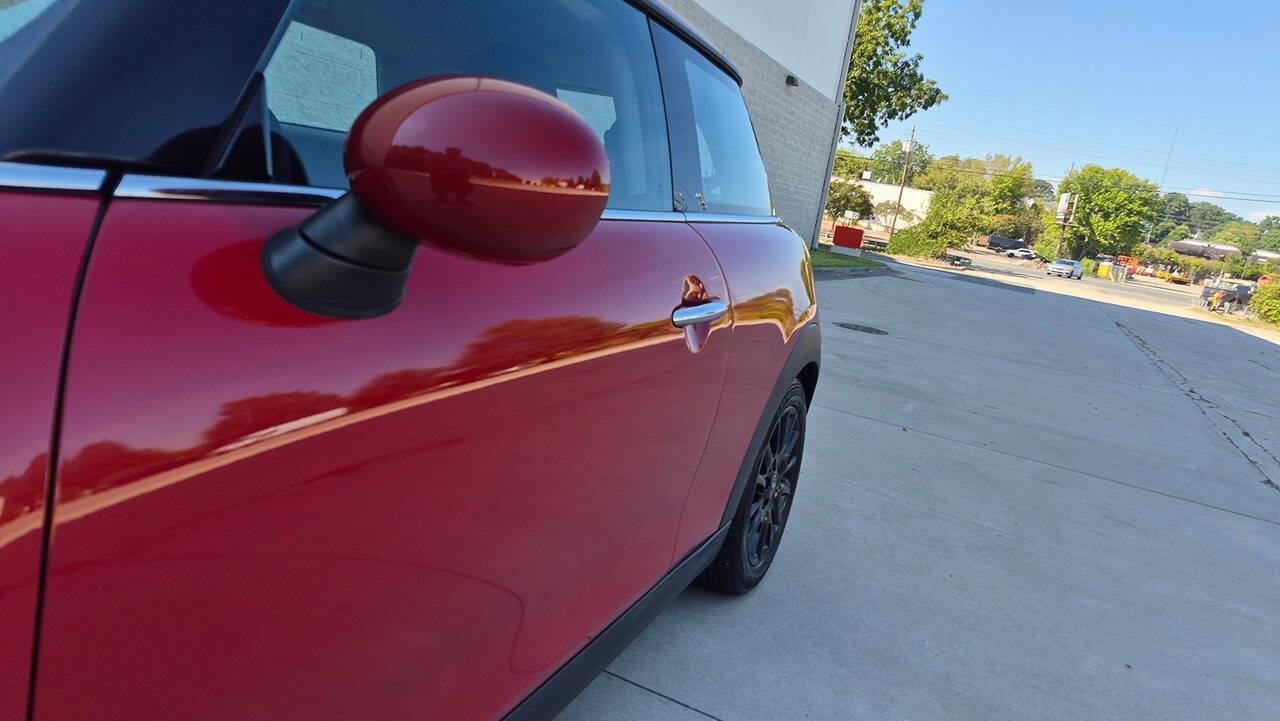 Used 2018 MINI Cooper 2-Door Hardtop FWD image 14
