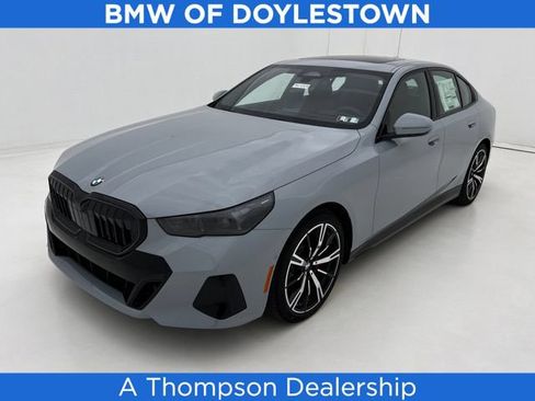 New 2027 BMW 530i xDrive w/ M Sport Package AWD/4WD image 1