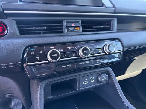 Used 2023 Honda Pilot Elite image 21