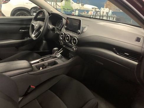 Used 2024 Nissan Sentra SV FWD image 32