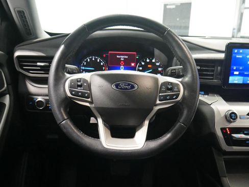 Certified 2022 Ford Explorer XLT image 21