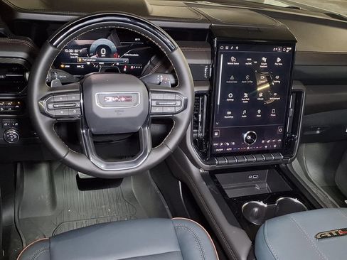 New 2026 GMC Yukon AT4 w/ AT4 Preferred Package AWD/4WD image 14