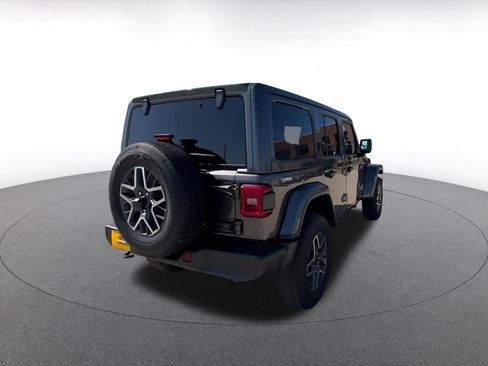Used 2025 Jeep Wrangler Unlimited Sahara AWD/4WD image 12