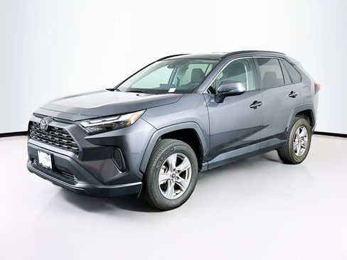 Used 2025 Toyota RAV4 XLE FWD image 3