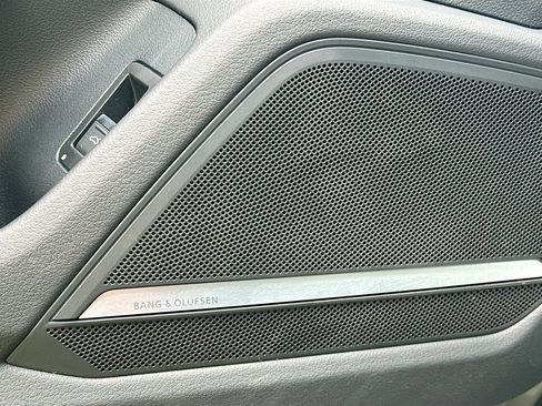 Used 2024 Audi A6 Premium Plus w/ Executive Package image 19