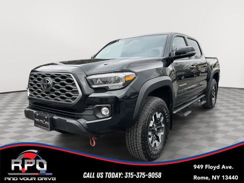 Used 2021 Toyota Tacoma TRD Off-Road w/ TRD Premium Off Road Package image 1