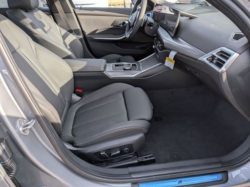 New 2026 BMW 330i Sedan w/ M Sport Package image 38