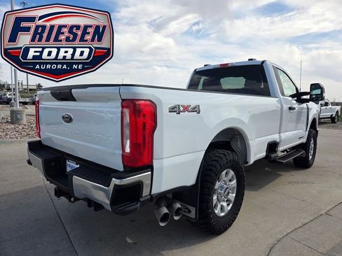 Used 2024 Ford F250 XLT w/ Snow Plow/Camper Package AWD/4WD image 7