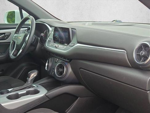 Used 2020 Chevrolet Blazer LT FWD image 21