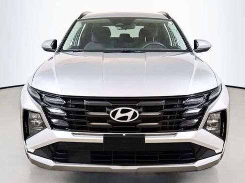 Used 2025 Hyundai Tucson SEL image 2