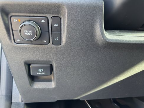 Certified 2025 Ford Expedition Max King Ranch AWD/4WD image 31