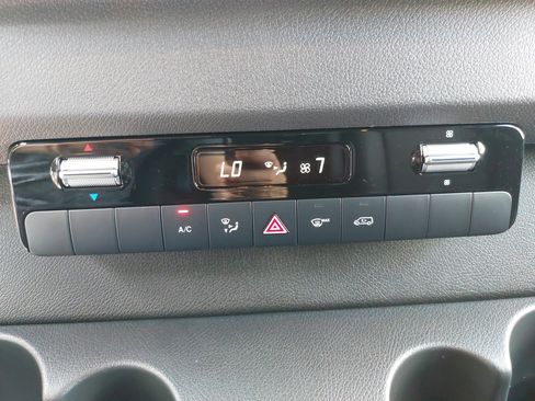 New 2025 Mercedes-Benz Sprinter 2500 image 21