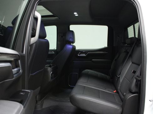 Used 2022 Chevrolet Silverado 1500 LTZ w/ LTZ Premium Package image 13