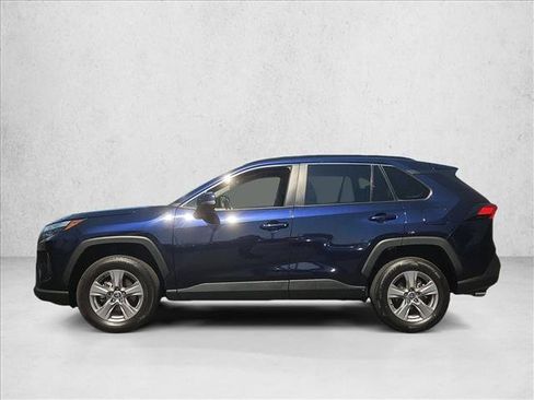 Used 2025 Toyota RAV4 XLE FWD image 9