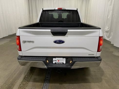Used 2016 Ford F150 XLT image 5