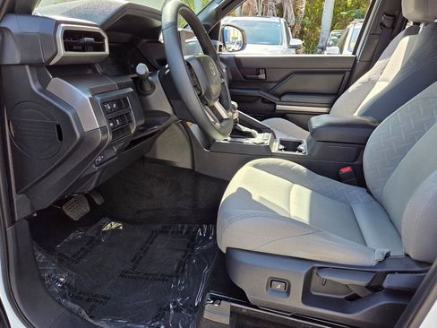 Used 2024 Toyota Tacoma SR5 w/ SR5 Upgrade Package image 9