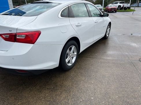 Used 2024 Chevrolet Malibu LT image 9