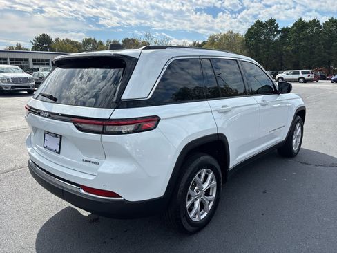 Used 2022 Jeep Grand Cherokee Limited image 2