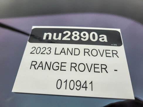 Used 2023 Land Rover Range Rover SE image 25