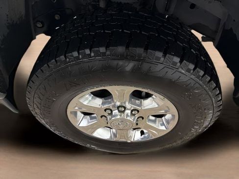 Used 2024 RAM 2500 Big Horn image 10