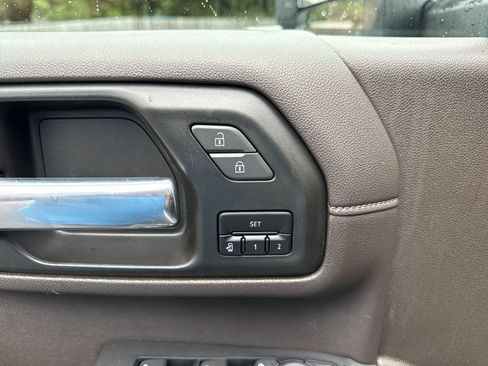 Used 2023 GMC Sierra 2500 Denali w/ Denali Ultimate Package AWD/4WD image 19