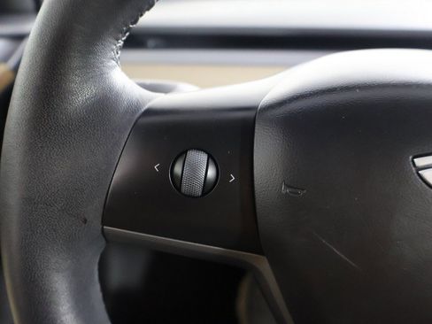 Used 2023 Tesla Model 3 Standard Range image 36