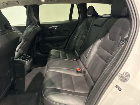 Used 2023 Volvo V60 B5 Cross Country Ultimate w/ Climate Package image 28