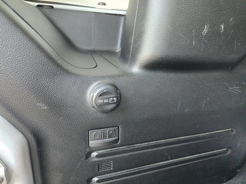 Used 2024 Jeep Wrangler Unlimited AWD/4WD image 39
