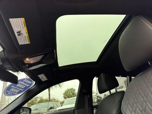 Used 2023 BMW M550i xDrive w/ Executive Package image 25