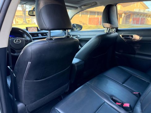 Used 2014 Lexus CT 200h image 36