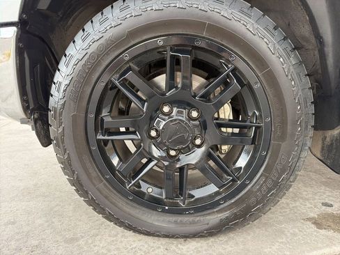 Used 2021 Toyota Tundra SR5 w/ SR5 Upgrade Package image 33