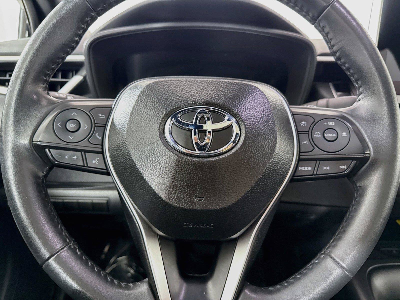 Certified 2025 Toyota Corolla SE w/ SE Premium Package FWD image 16