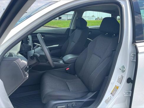 Used 2024 Honda Accord EX image 9