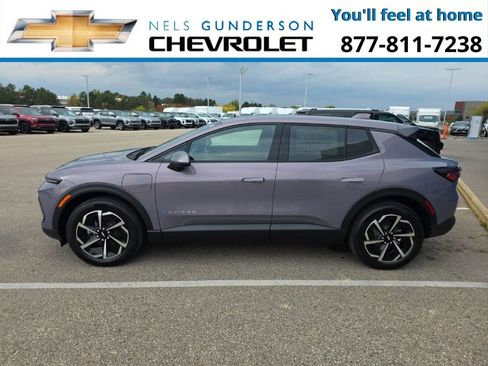 New 2026 Chevrolet Equinox EV LT image 4