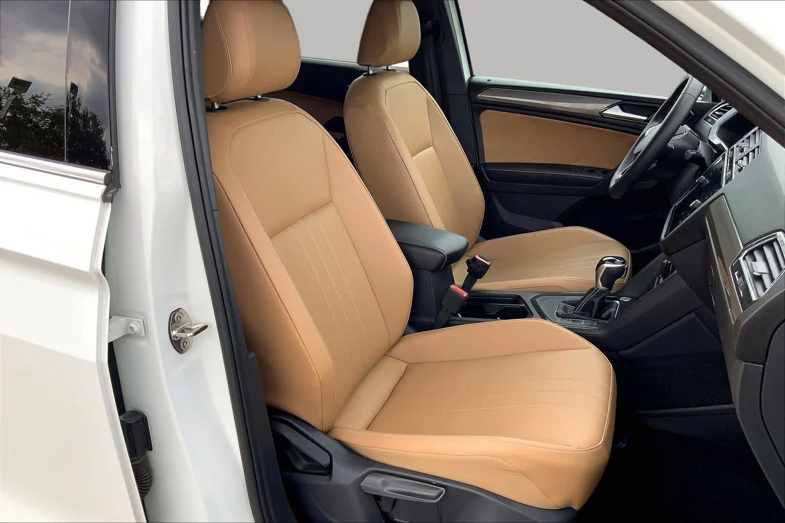 Used 2022 Volkswagen Tiguan SE FWD image 16