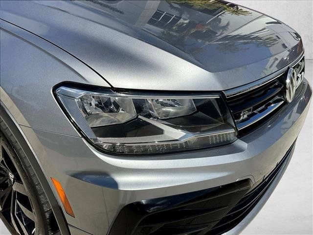 Used 2020 Volkswagen Tiguan SE R-Line FWD image 26